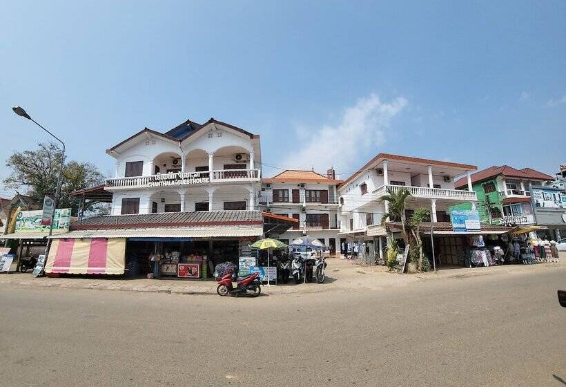 Отель Vangvieng Sunrise East