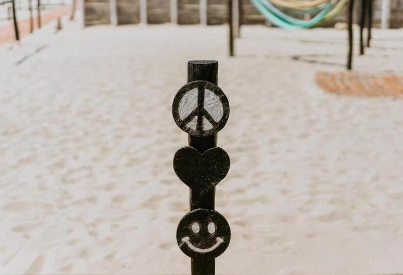 בית מלון כפרי Waltako Beach Culture