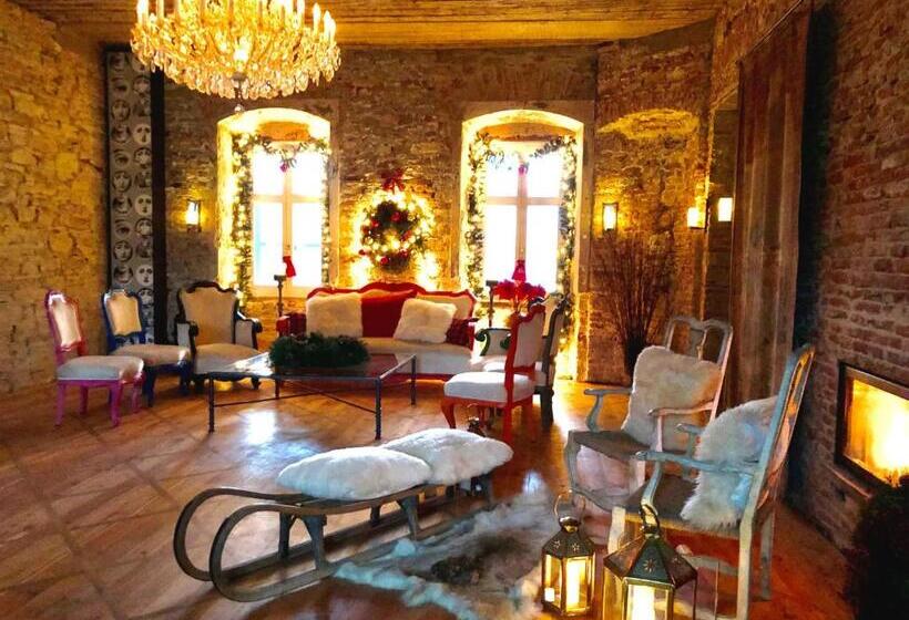 Курорт Péchy Castle