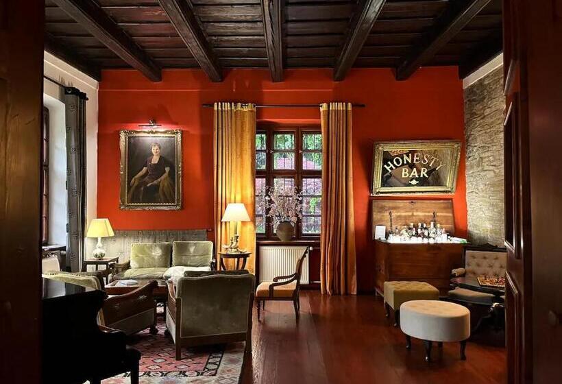 Курорт Péchy Castle