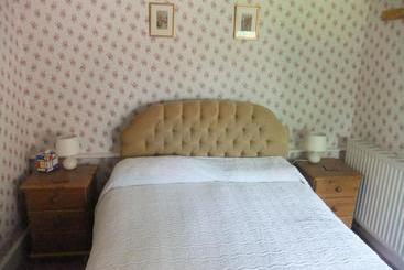 تختخواب و صبحانه Grange Farm House
