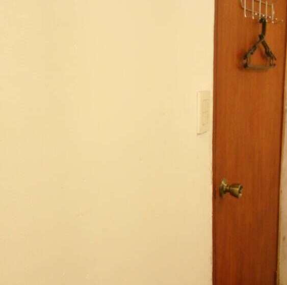 تختخواب و صبحانه Open Doors Haven