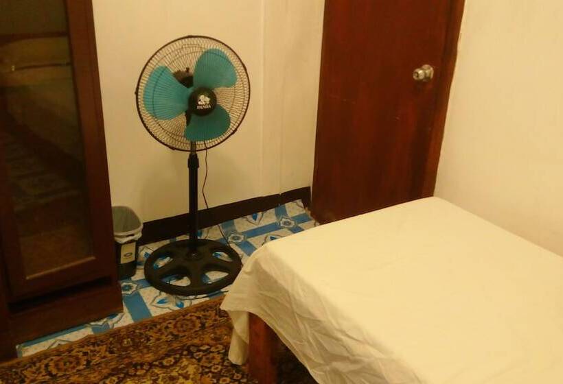 تختخواب و صبحانه Open Doors Haven