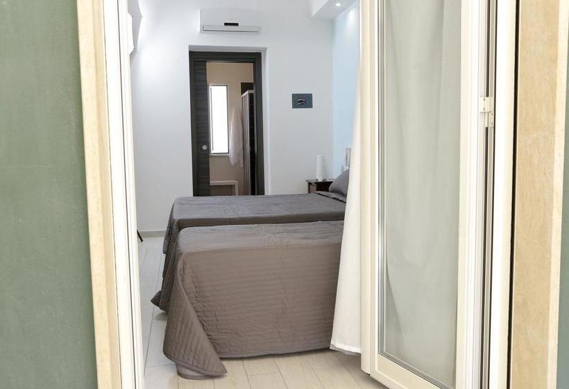 تختخواب و صبحانه Rooms La Perla Del Mare