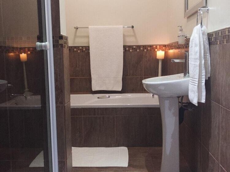 민박 The Hedge Guesthouse