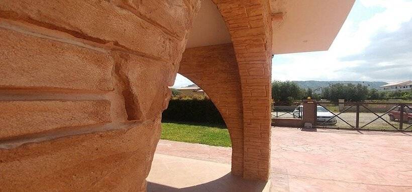 مبيت وإفطار Villa Aurelio