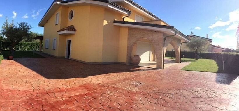 مبيت وإفطار Villa Aurelio