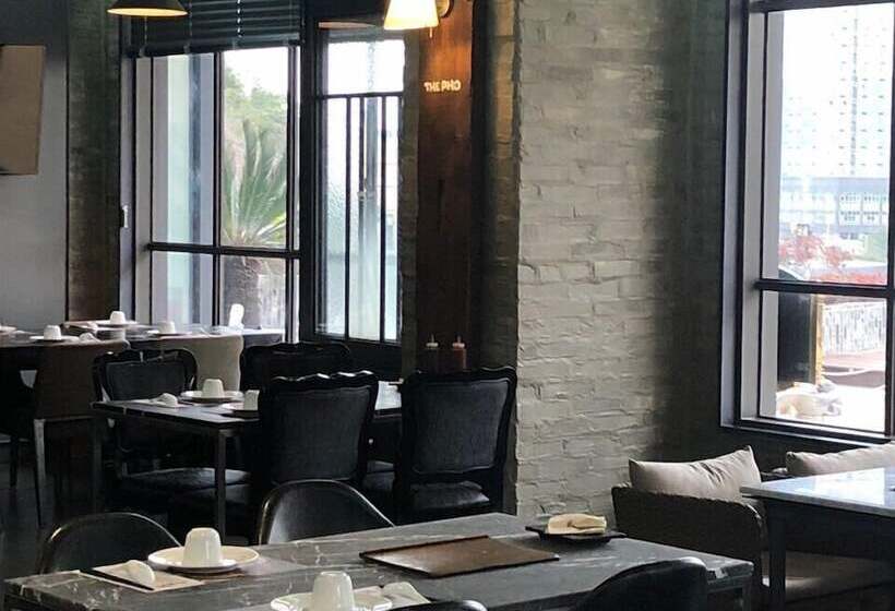 Brown Dot Hotel Jinhae