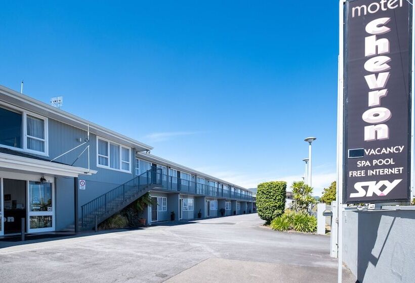 Chevron Motel