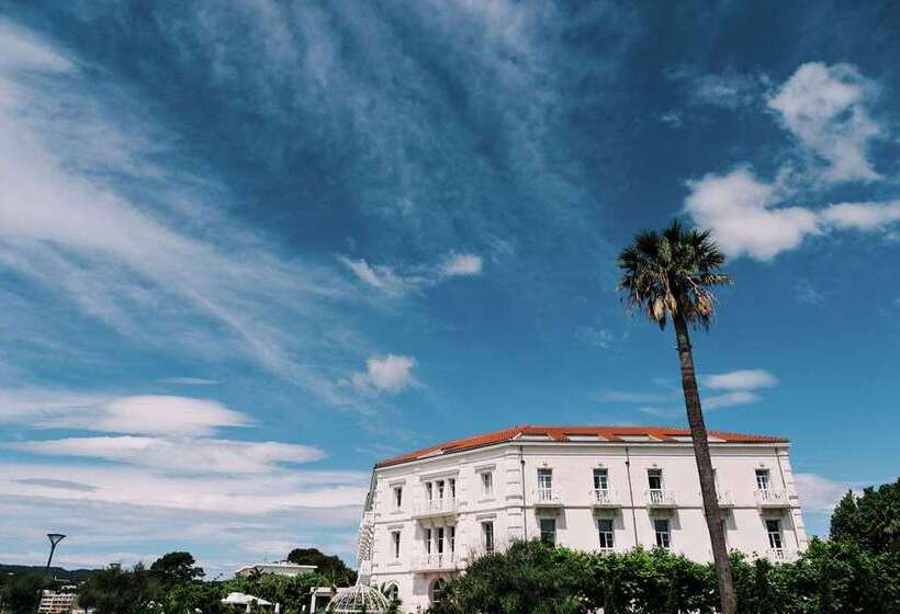 Grand Hotel Des Sablettes Plage, Curio Collection By Hilton