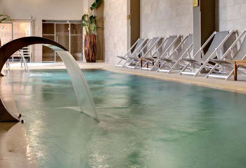 Grand Hotel Des Sablettes Plage, Curio Collection By Hilton