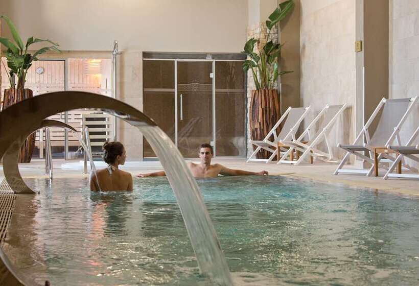 Grand Hotel Des Sablettes Plage, Curio Collection By Hilton