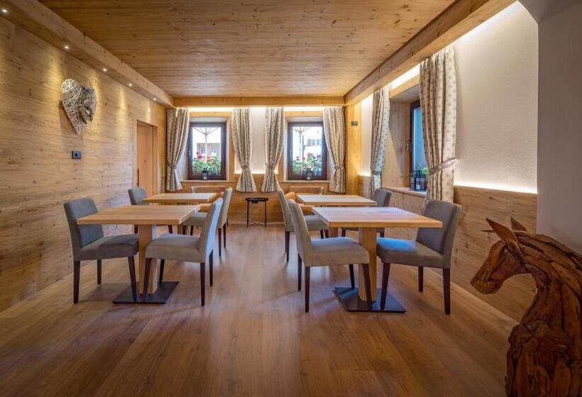 호텔 Albergo Cavallino