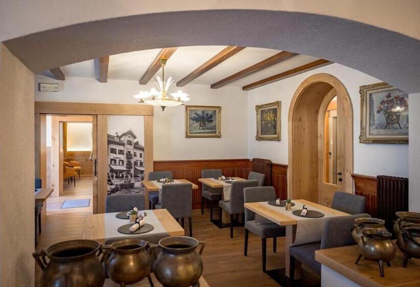 호텔 Albergo Cavallino