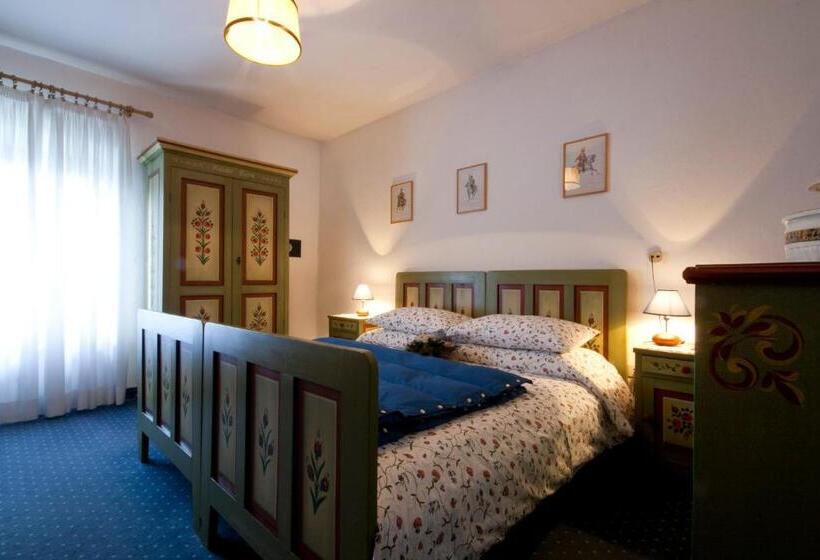 호텔 Albergo Cavallino