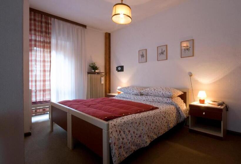 호텔 Albergo Cavallino