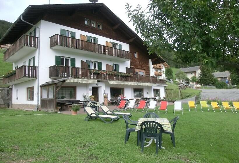 Отель Albergo Somont