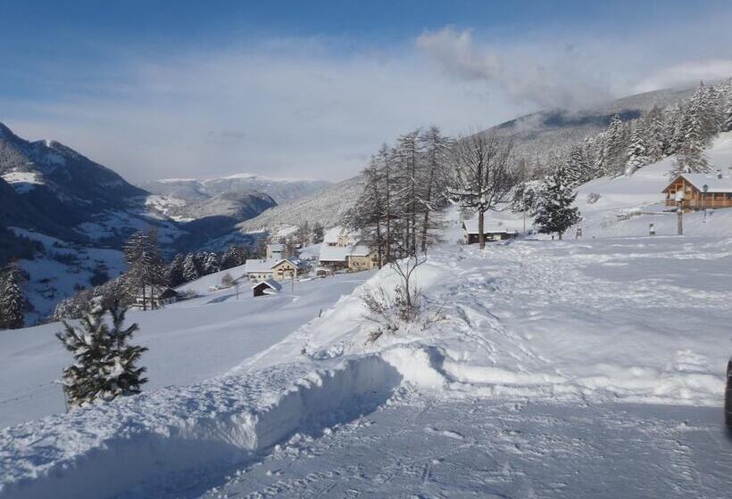 Отель Albergo Somont