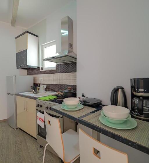 בית מלון כפרי Angjelo