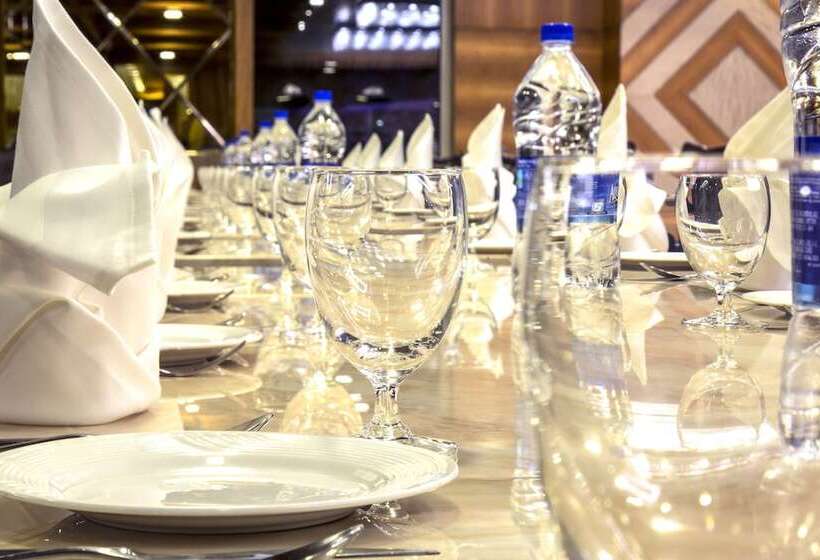 酒店 Benzz Park Vellore