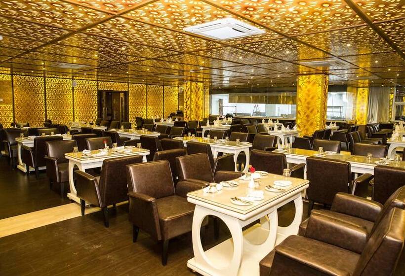 酒店 Benzz Park Vellore