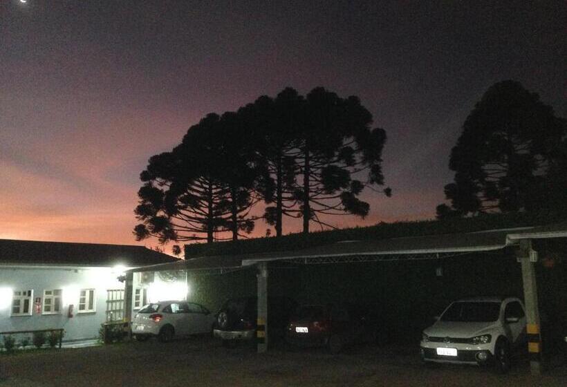 فندق Central Palace