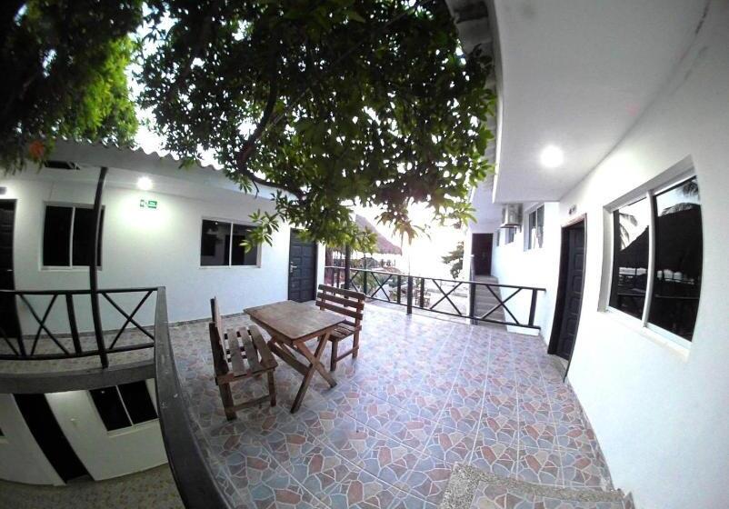 ホテル El Emigrante