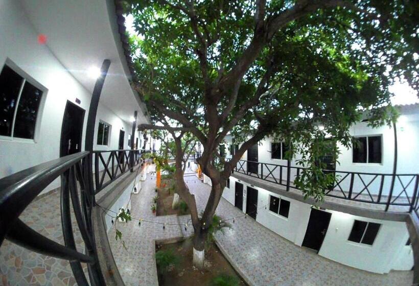 ホテル El Emigrante