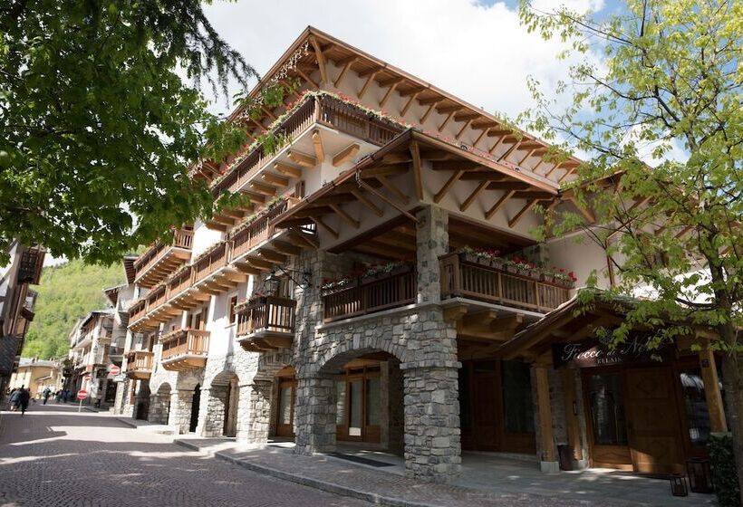 호텔 Fiocco Di Neve Relais & Spa