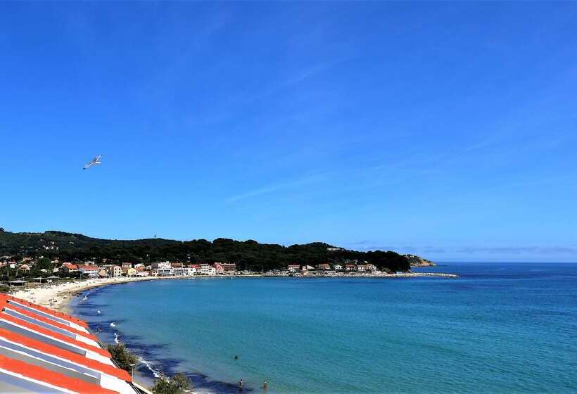 Grand Hotel Des Sablettes Plage, Curio Collection By Hilton