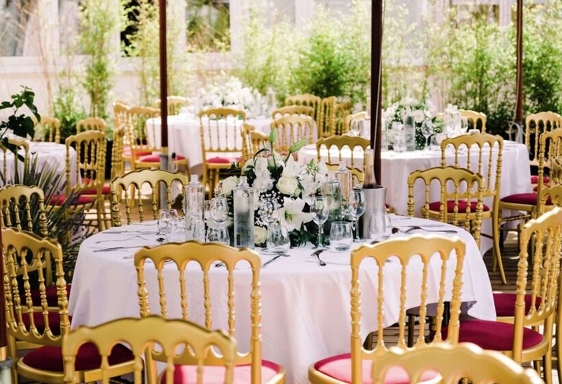 Grand Hotel Des Sablettes Plage, Curio Collection By Hilton