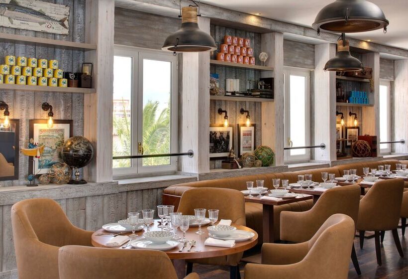 Grand Hotel Des Sablettes Plage, Curio Collection By Hilton