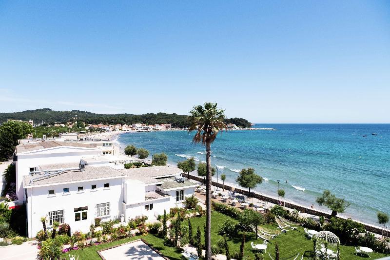 Grand Hotel Des Sablettes Plage, Curio Collection By Hilton