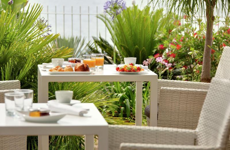 Grand Hotel Des Sablettes Plage, Curio Collection By Hilton