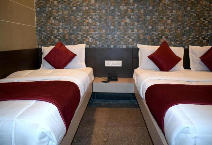 בית מלון כפרי Kansar Palace