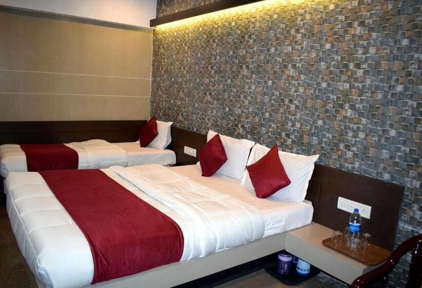 בית מלון כפרי Kansar Palace