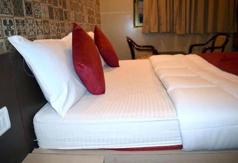 בית מלון כפרי Kansar Palace