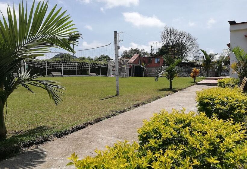 ホテル La Fragata Src