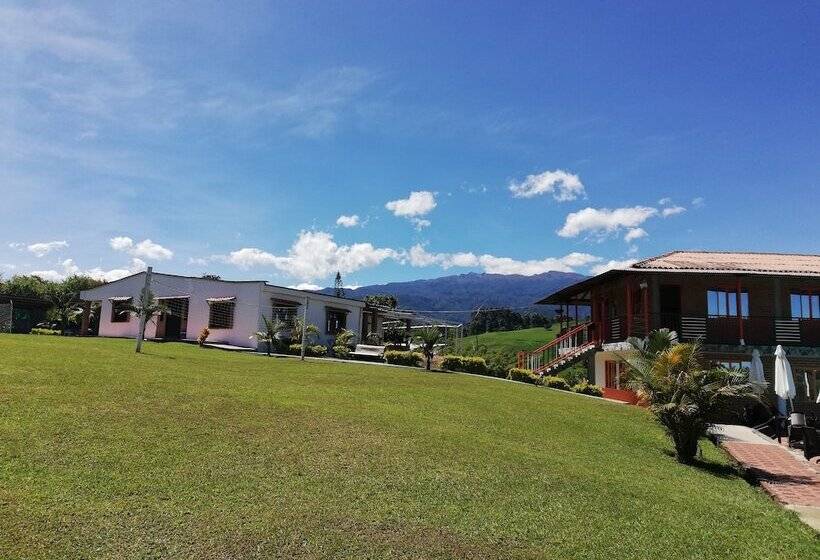 Отель La Fragata Src