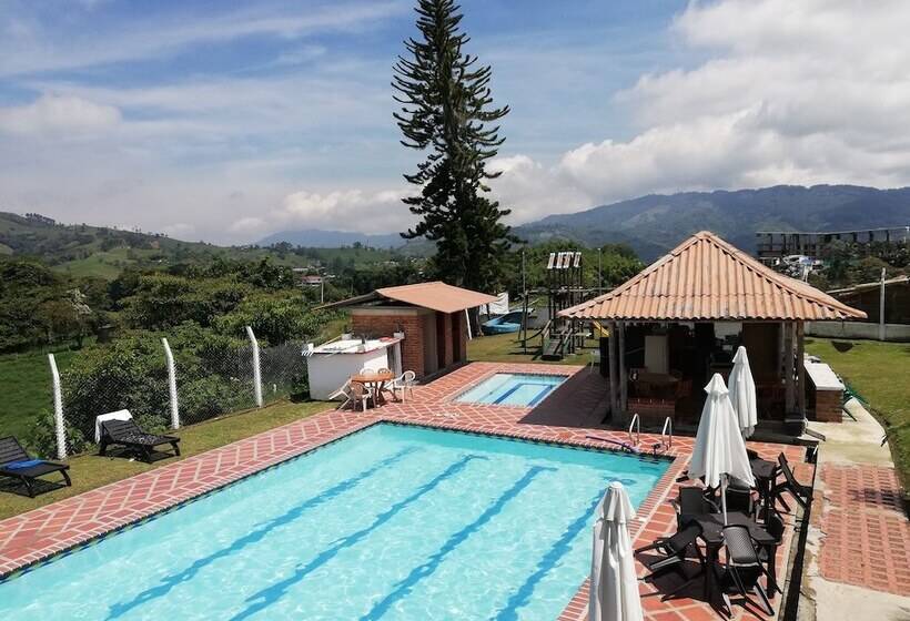 هتل La Fragata Src