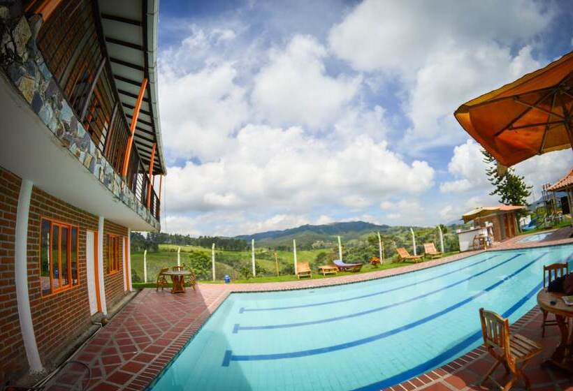 ホテル La Fragata Src