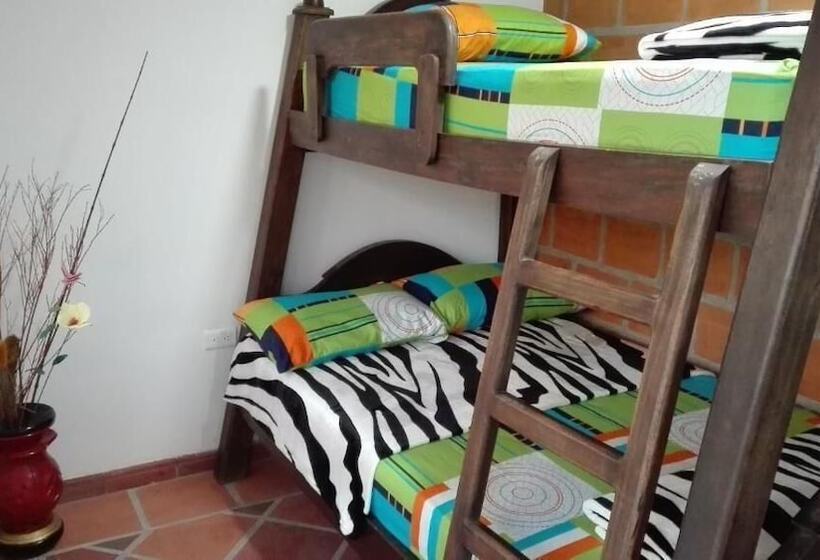 هتل La Fragata Src