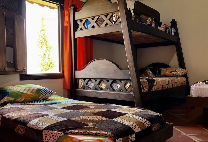 호텔 La Fragata Src