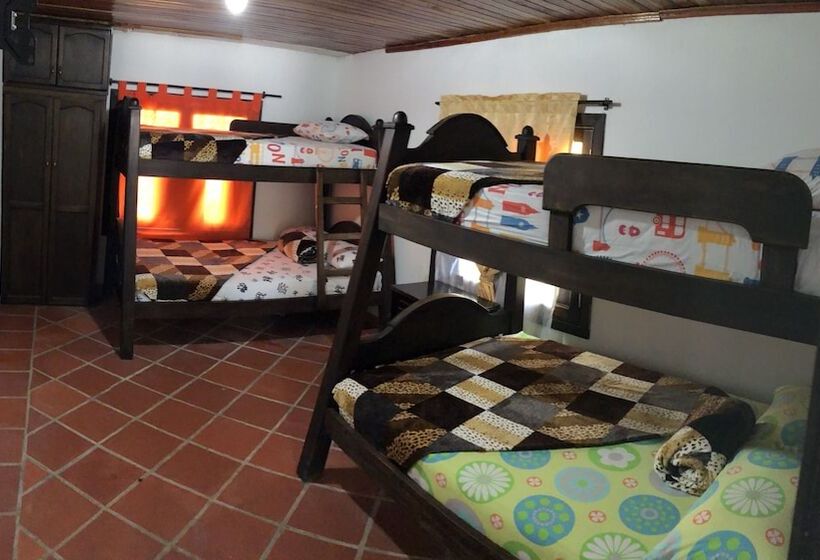 ホテル La Fragata Src