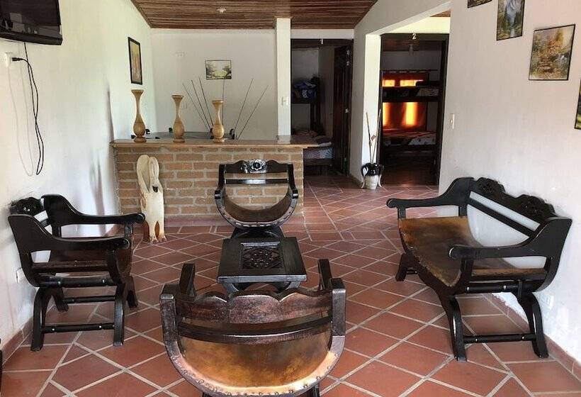 Отель La Fragata Src