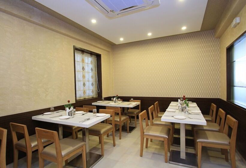 酒店 La Sara Regent