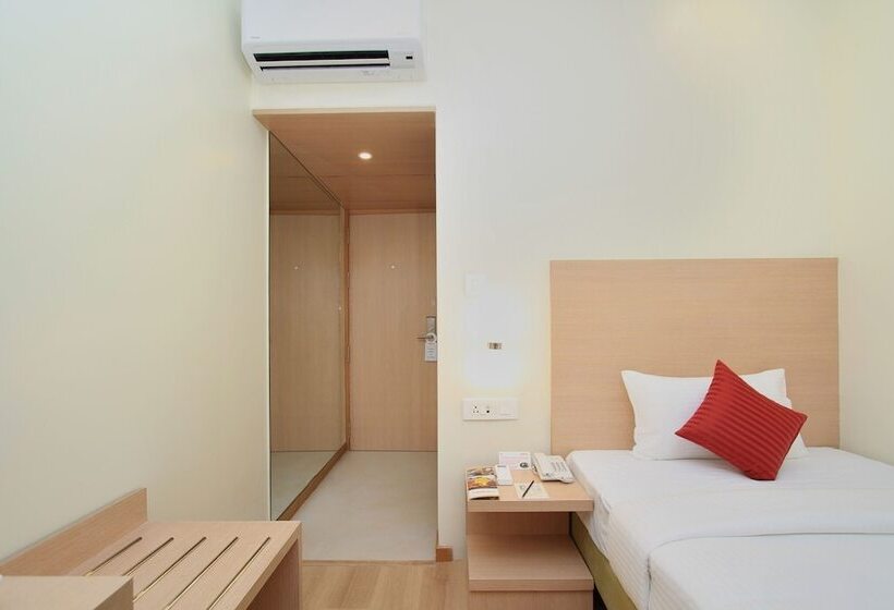 酒店 La Sara Regent