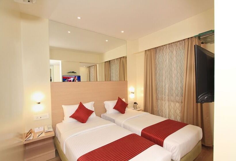 酒店 La Sara Regent