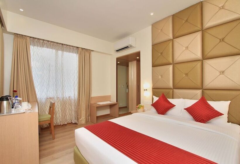 酒店 La Sara Regent