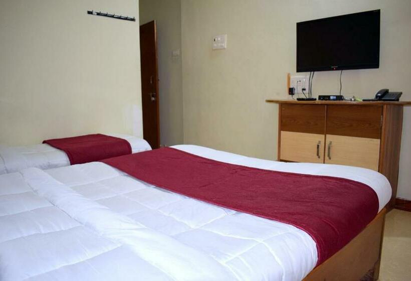 בית מלון כפרי Manas Homestay By Sky Stays